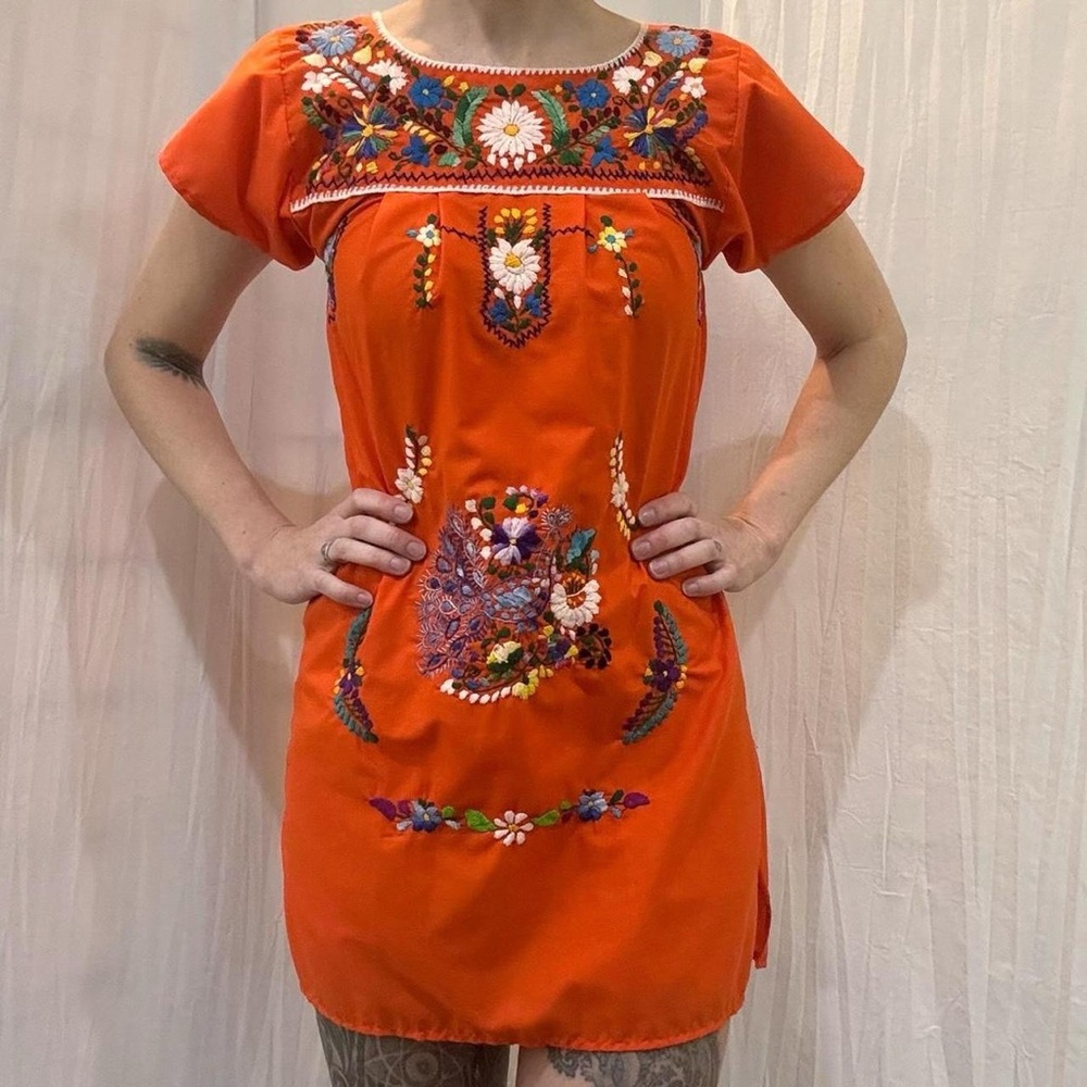Orange Floral Embroidery Dress Vintage 70s Handsewn‎ Hand embroidered
